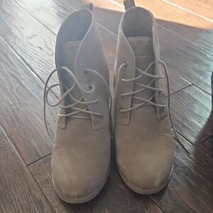 Women's Taupe Suede Lace-Up Chukka Boots